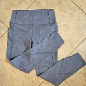 Lululemon In Movement 7/8 Tight, Size 6